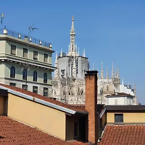 View Luxury Duomo , Milan Italy