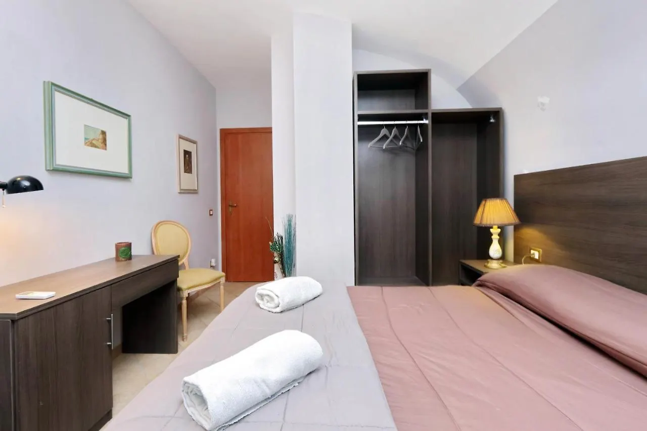 Apartment Gallery Home Rome Italy