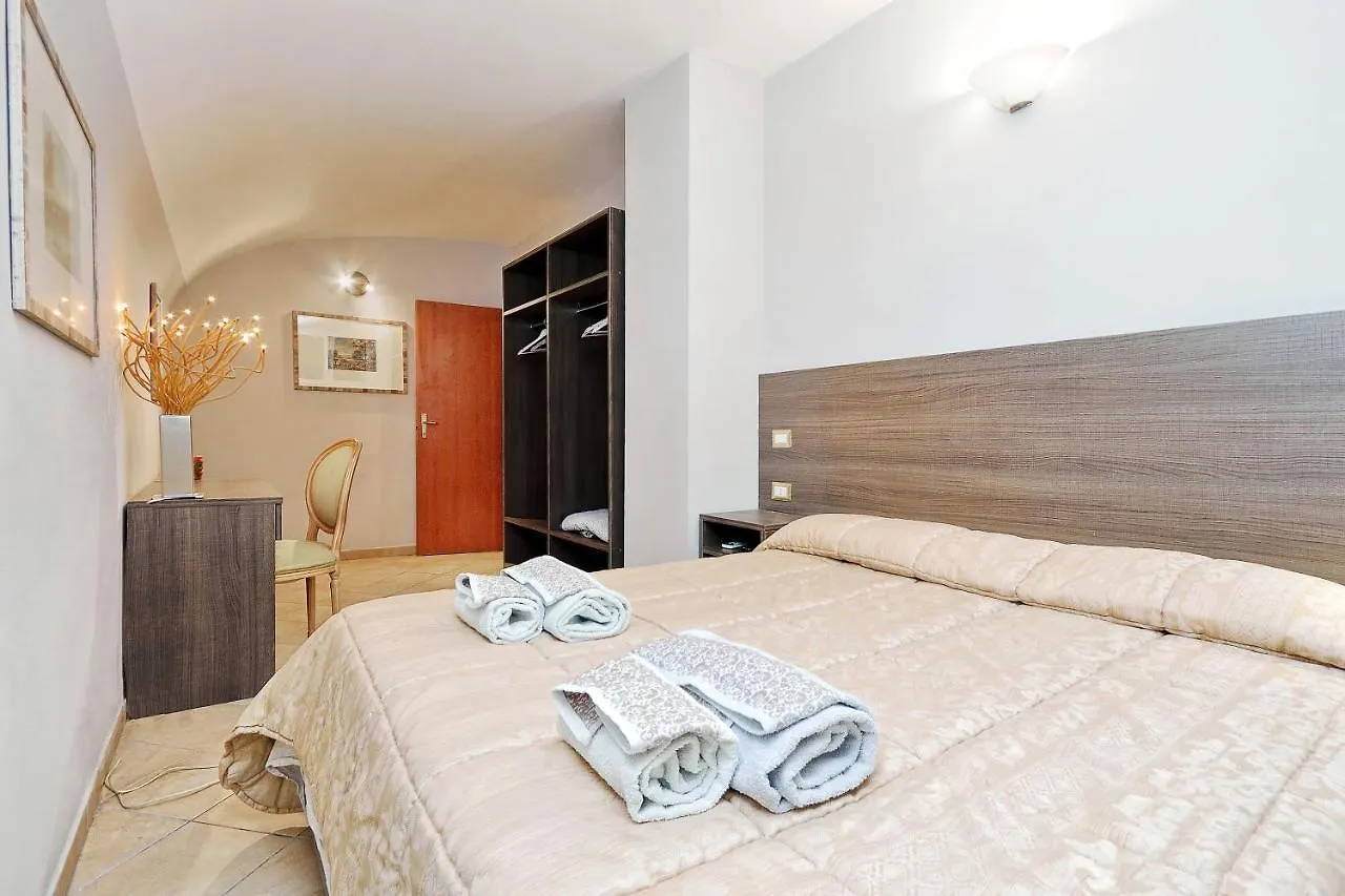 Gallery Home Rome Apartment