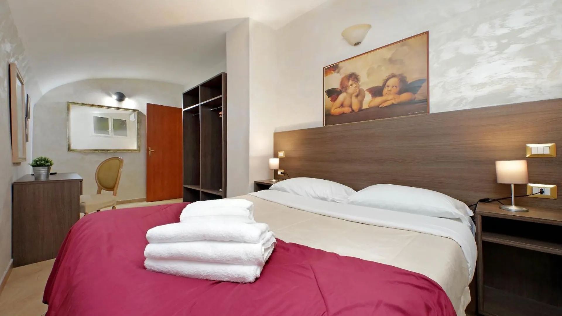 Gallery Home Rome 0*,