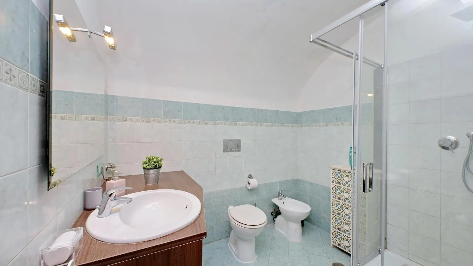 Gallery Home Rome 0*,